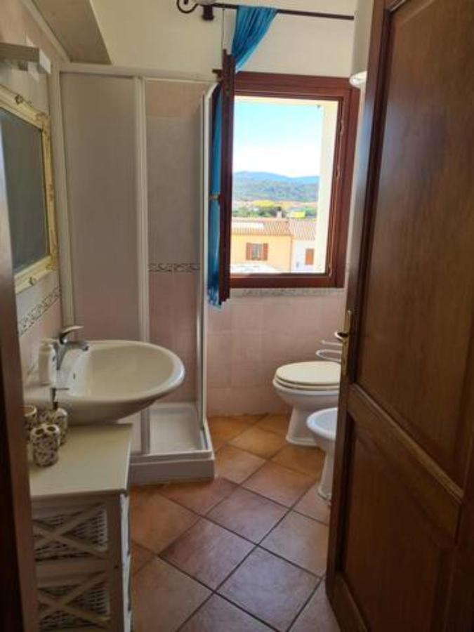 Charming Flat In Santa Teresa Gallura Luaran gambar